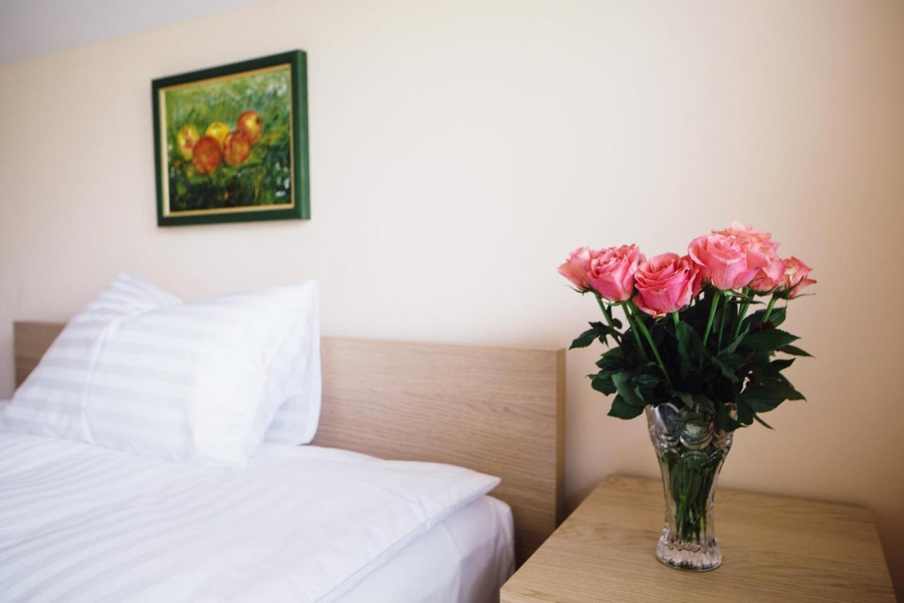 Hotel - Pension Vesta Bad Elster Kültér fotó